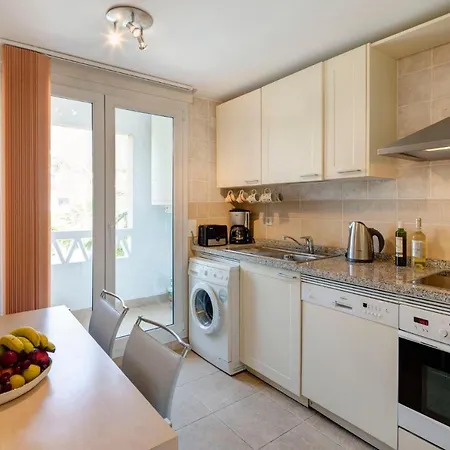 3016 Canas Beach, First Line Golden Mile Lägenhet Marbella