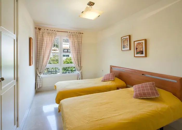 3016 Canas Beach, First Line Golden Mile * 马尔韦利亚